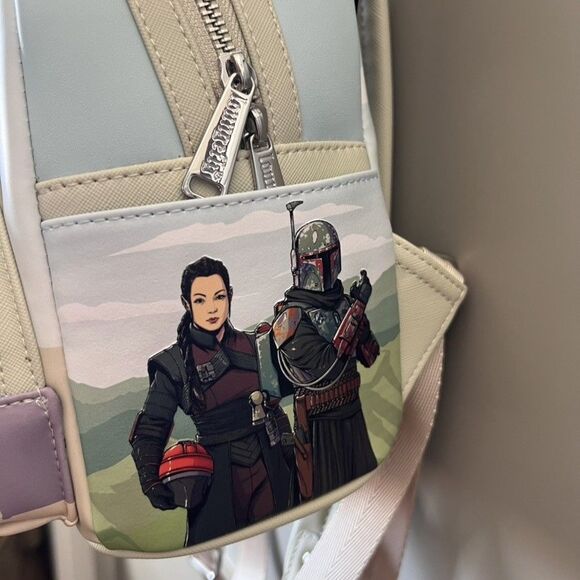 Star Wars Loungefly Mini Backpack Mandalorian Grogu Glow in the Dark Travel NEW - Picture 5 of 16